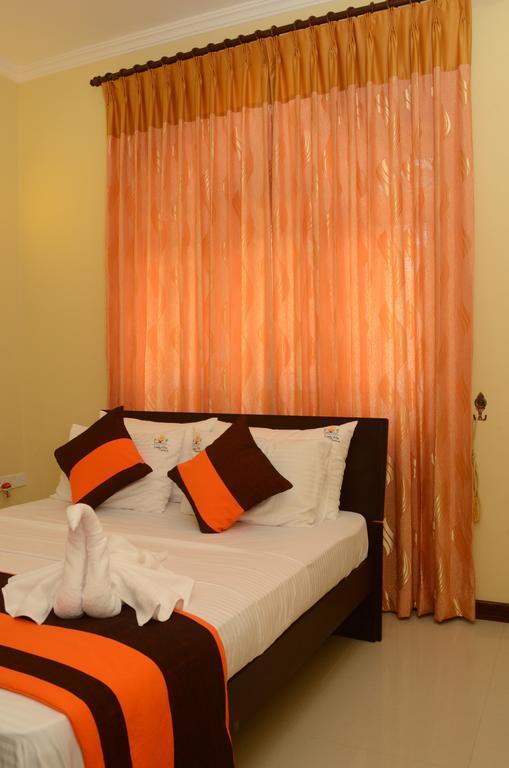 Lovely Villa Negombo Ettukala Esterno foto