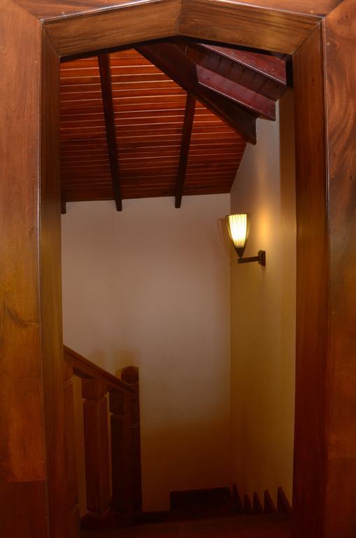 Lovely Villa Negombo Ettukala Esterno foto